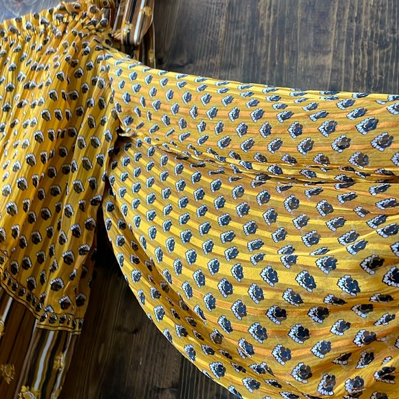 ULLA JOHNSON Clement Cold Shoulder Top - Picture 7 of 11